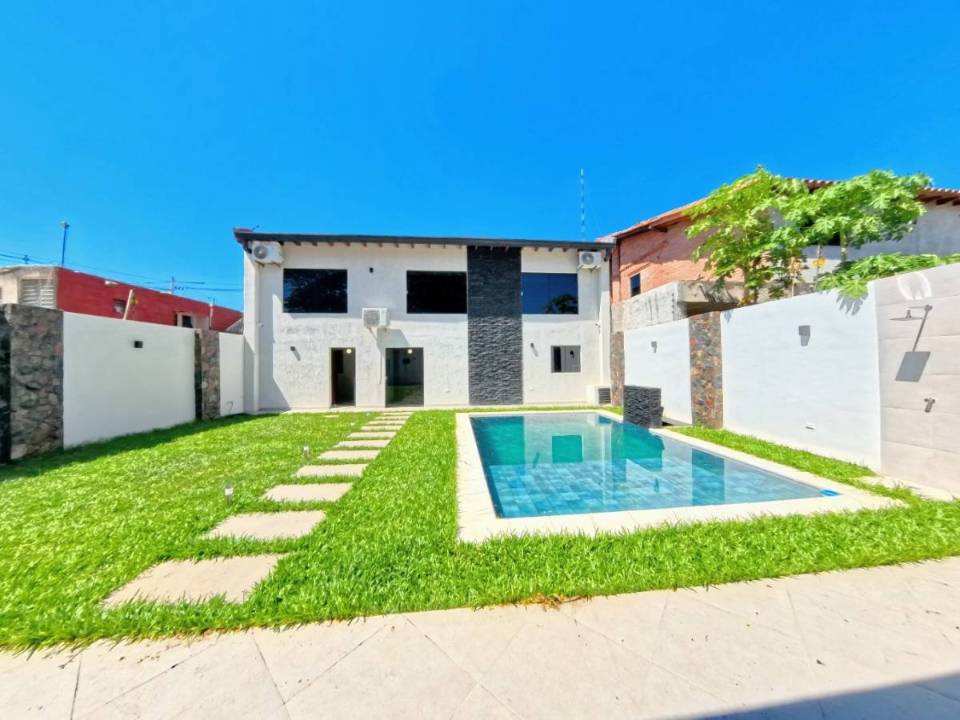 Casa en venta en Lambare