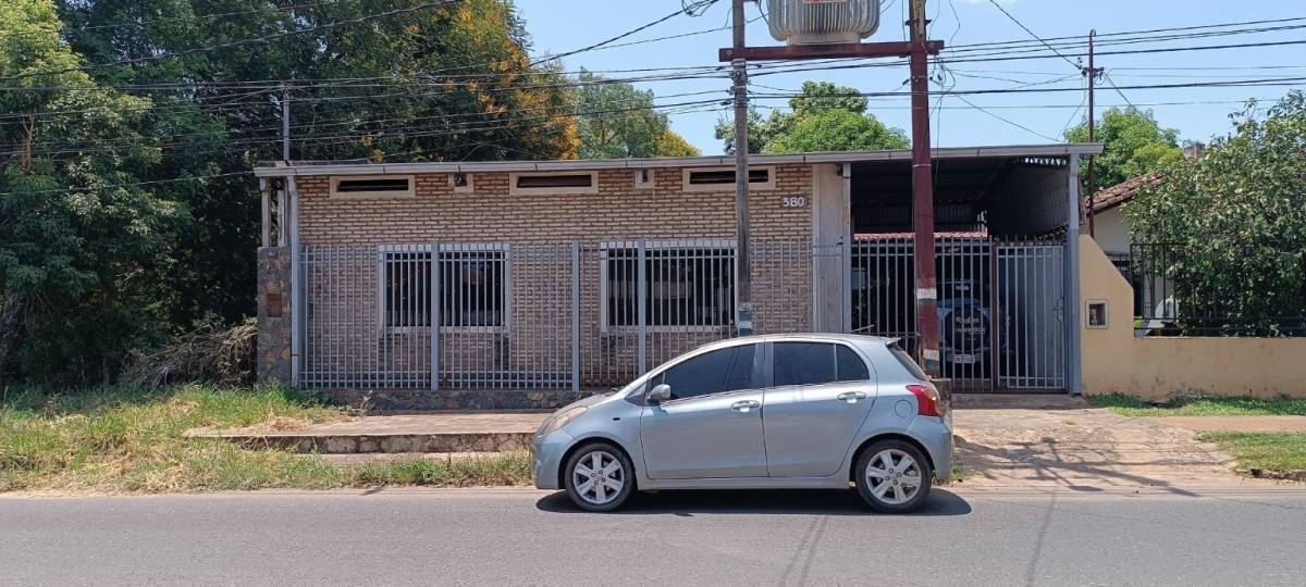 Casa en venta en Luque