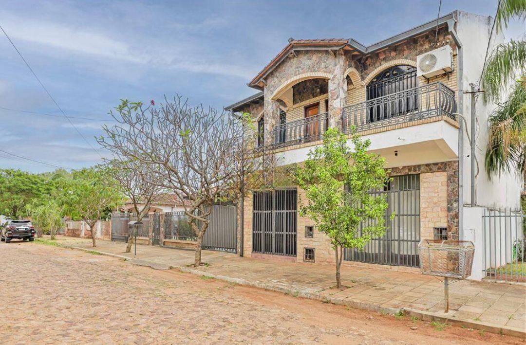 Casa en venta en Luque