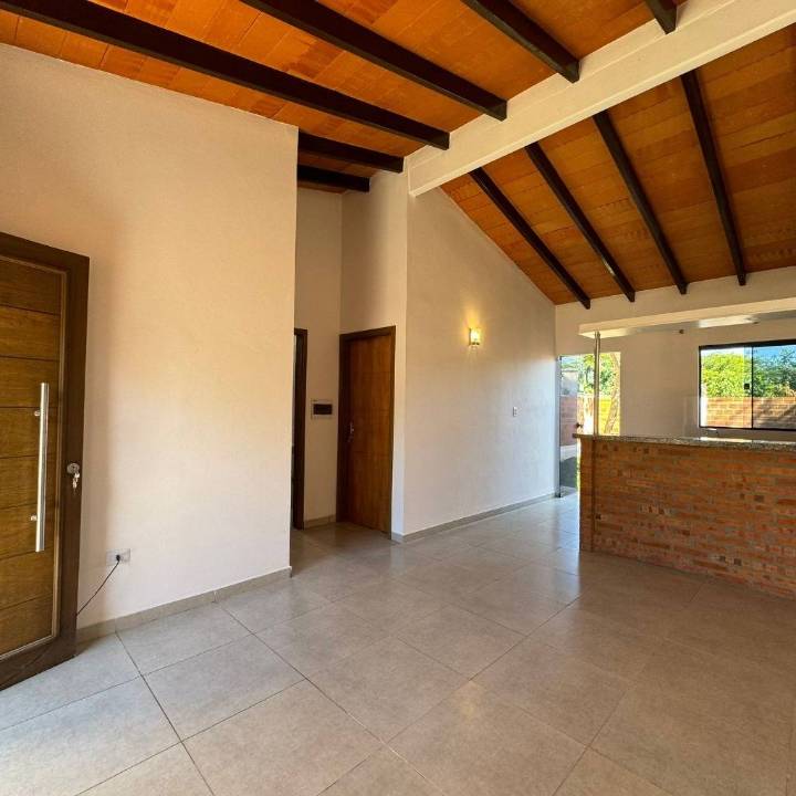 Casa en venta en Luque