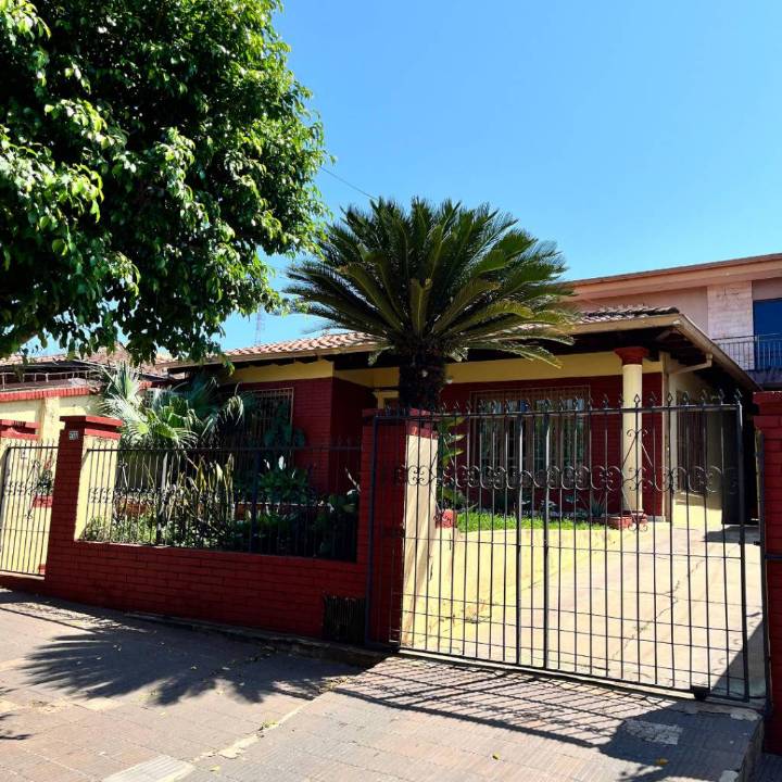 Casa en venta en Fernando De La Mora