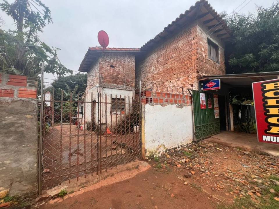 Casa en venta en Luque