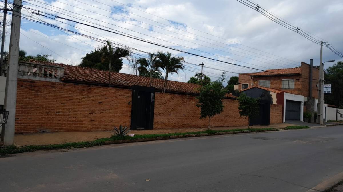 Casa en venta en Luque