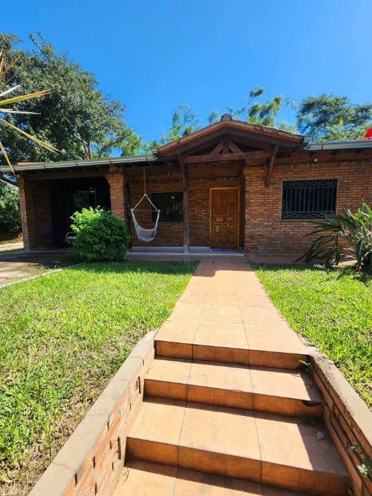 Casa en venta en Luque