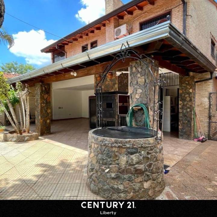 Casa en venta en Luque