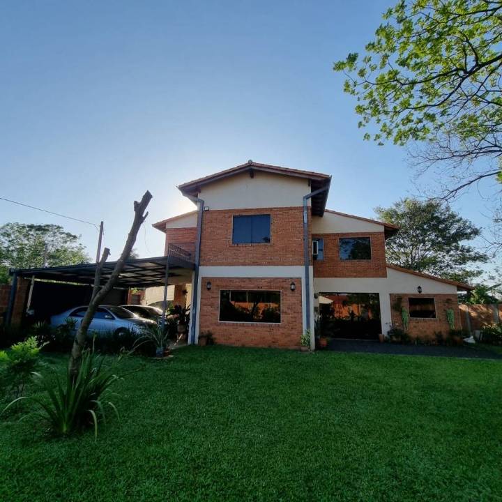 Casa en venta en Luque