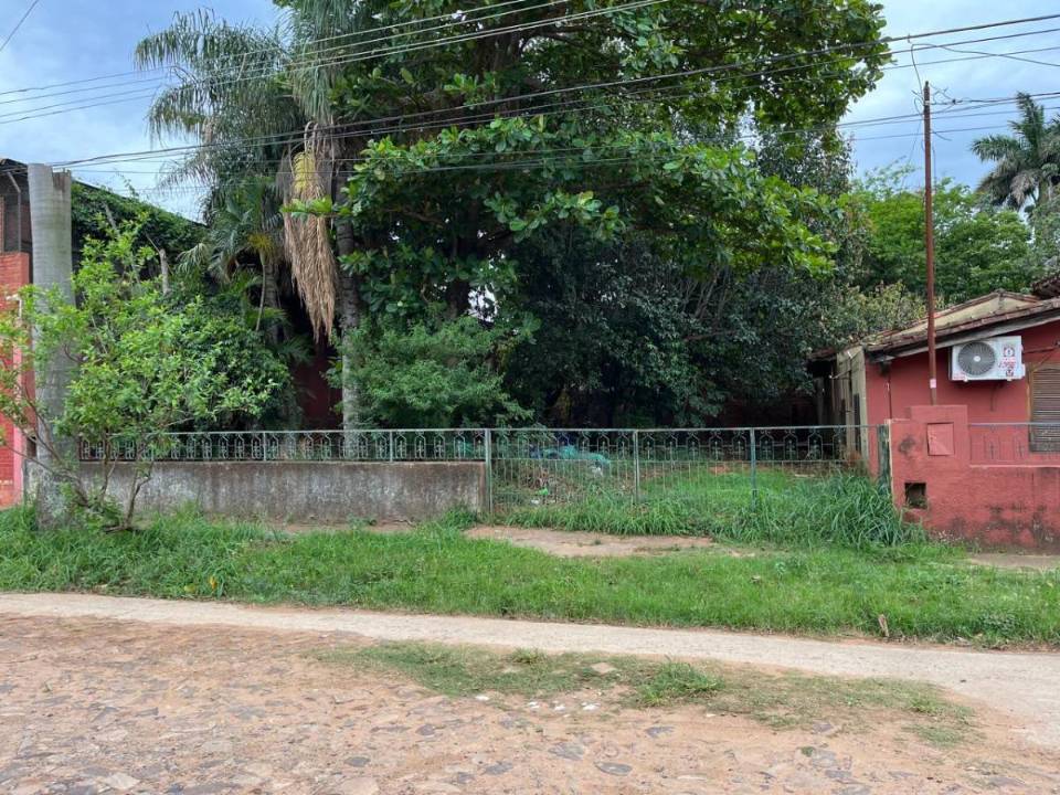 Terreno en venta en Fernando De La Mora