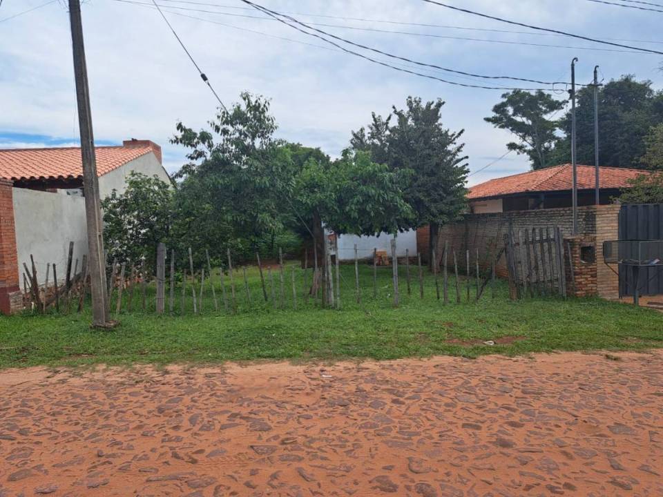 Terreno en venta en Aregua