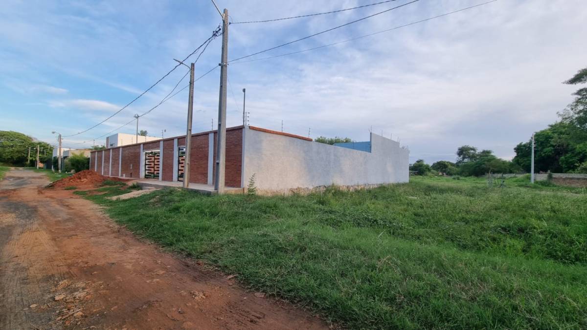 Terreno en venta en Luque