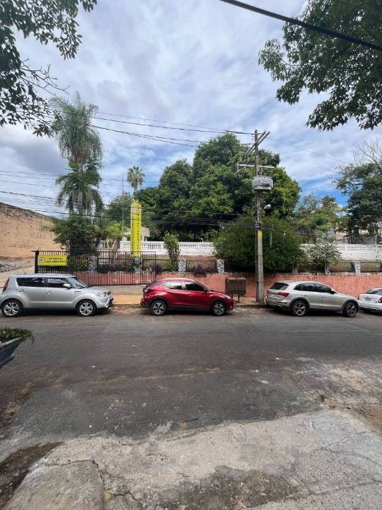Terreno en venta en Pettirossi