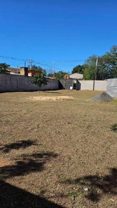 Terreno en venta en Lambare