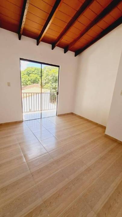 Dúplex en venta en Capiata