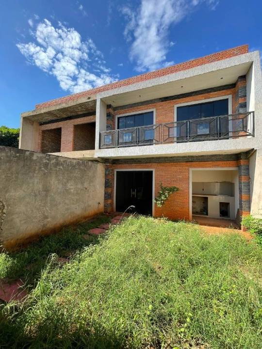 Dúplex en venta en Capiata