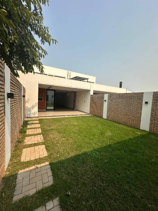 Dúplex en venta en Luque