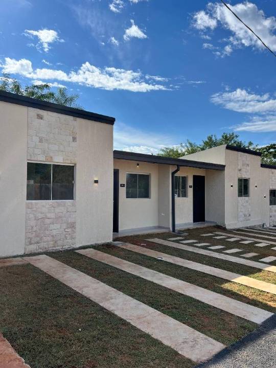 Casa en venta en Luque