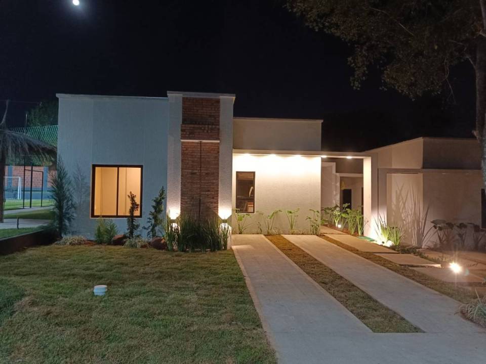Casa en venta en Luque