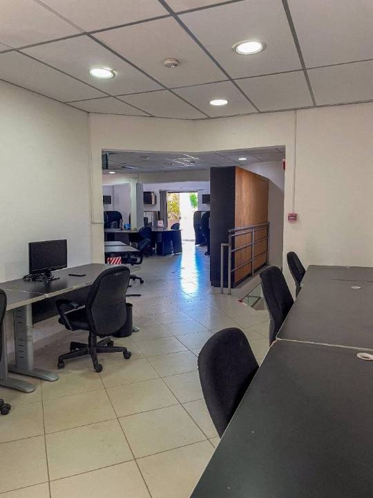 Oficina en venta en Recoleta