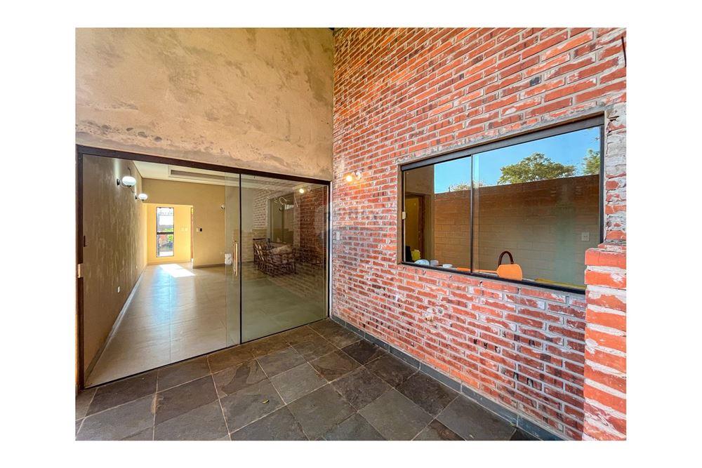 Casa en venta en Loma Merlo