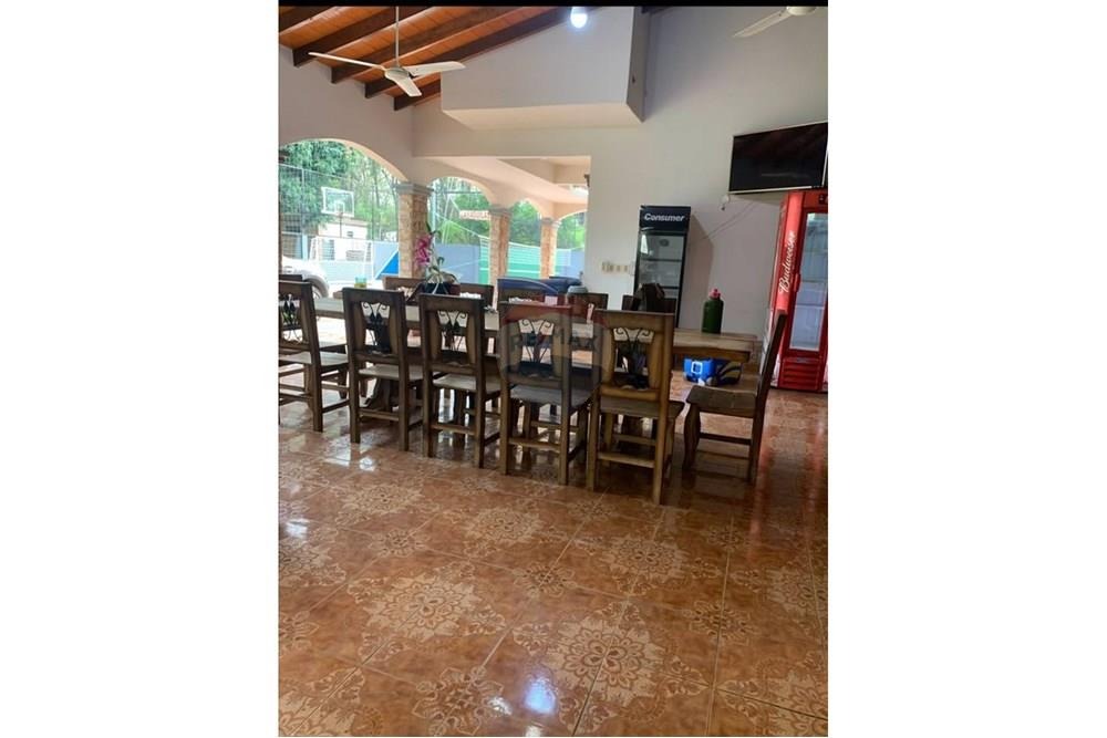Casa en venta en Ñemby, Paraguay