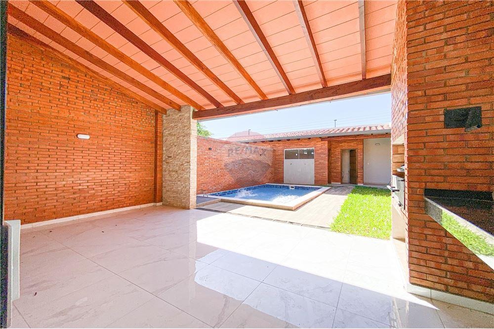 Dúplex en venta en Barrio Cerrado Arapoty
