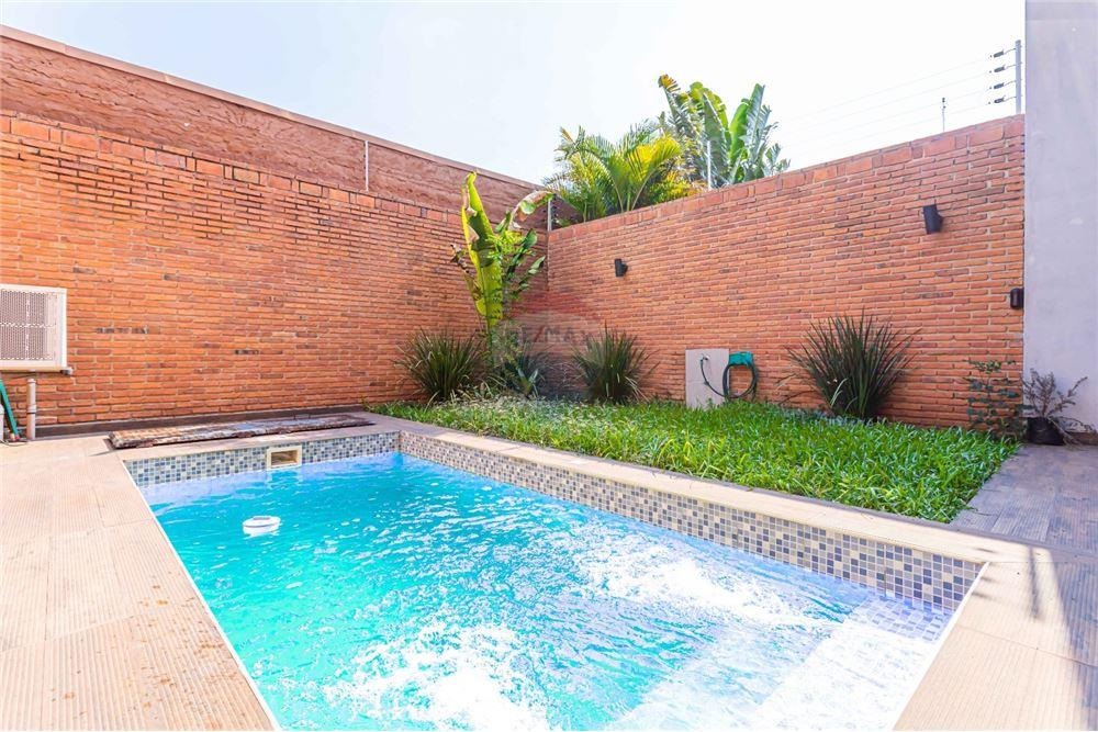 Dúplex en alquiler en Villa Morra
