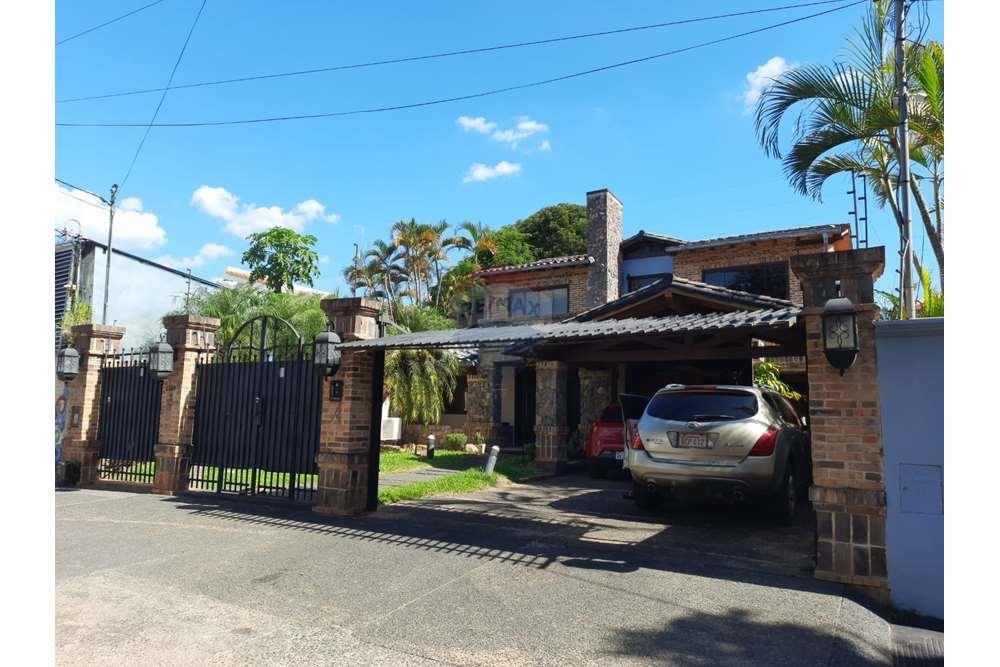 Casa en alquiler en Ycua Sati