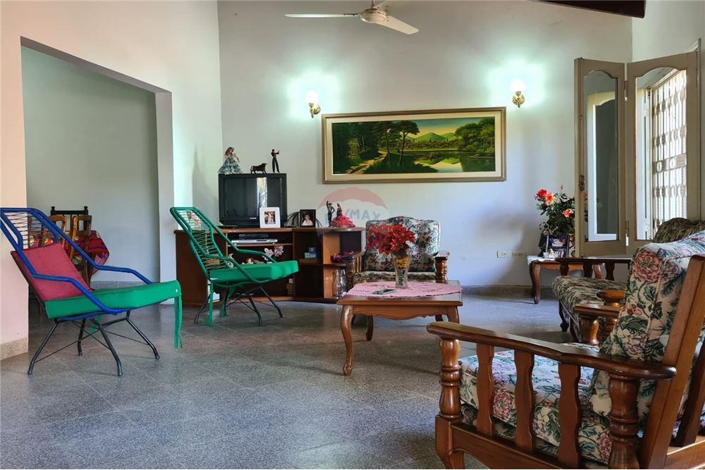 Terreno en venta en Los Laureles