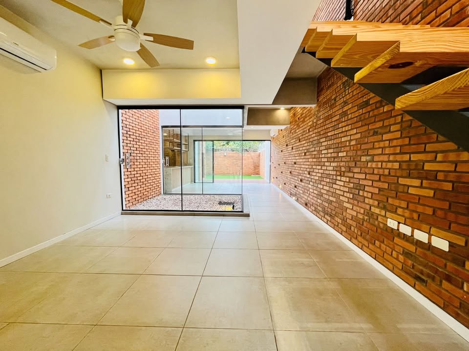Dúplex en alquiler en Luque