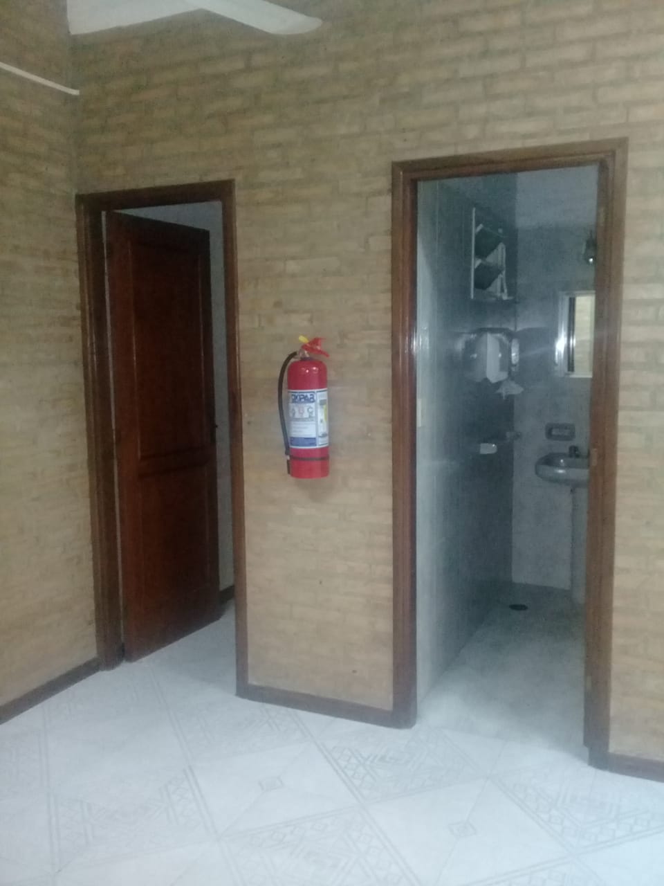 Depósito en alquiler en Ycua Sati