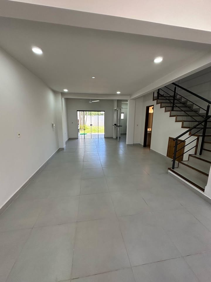 Dúplex en alquiler en Ycua Sati