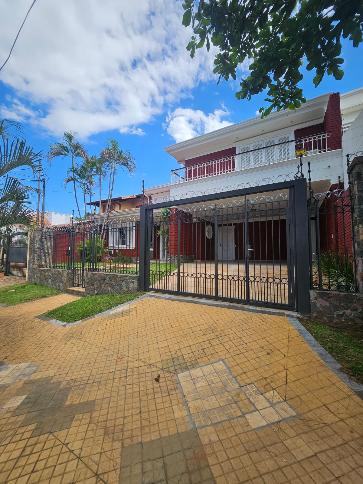 Casa en alquiler en Mburucuya