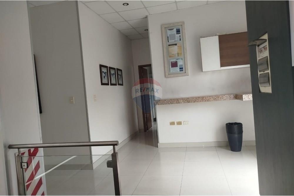 Edificio en alquiler en Villa Morra