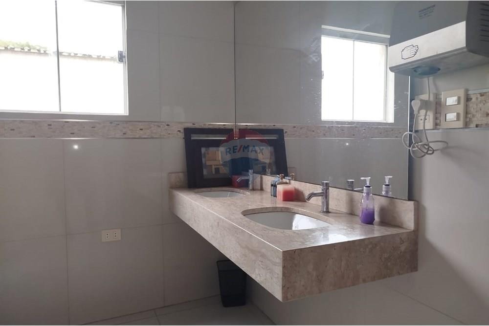 Edificio en alquiler en Villa Morra