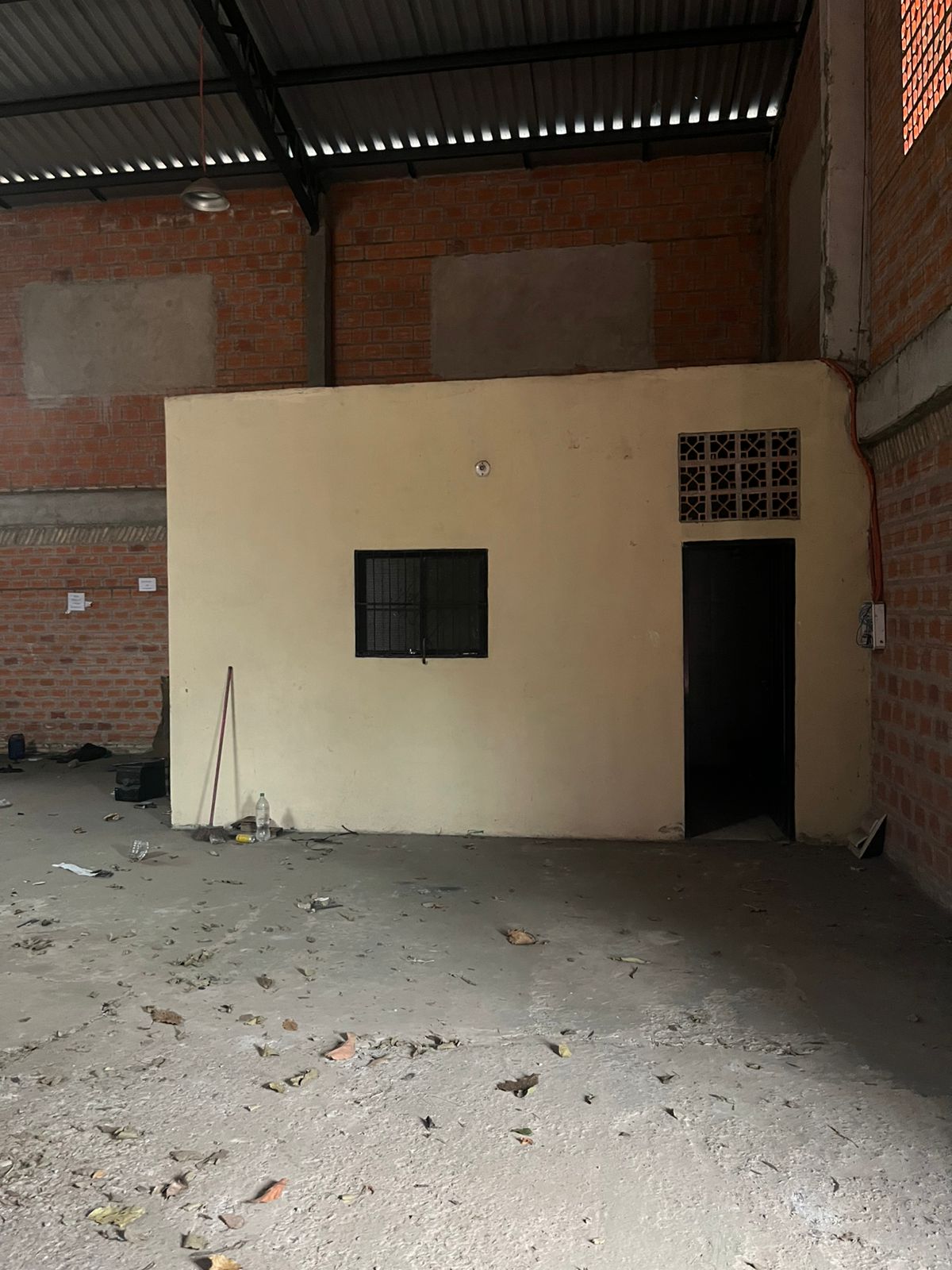 Depósito en alquiler en San Lorenzo