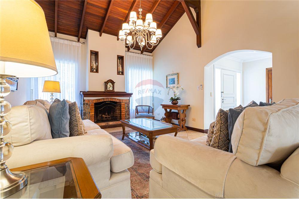 Casa en venta en Las Lomas