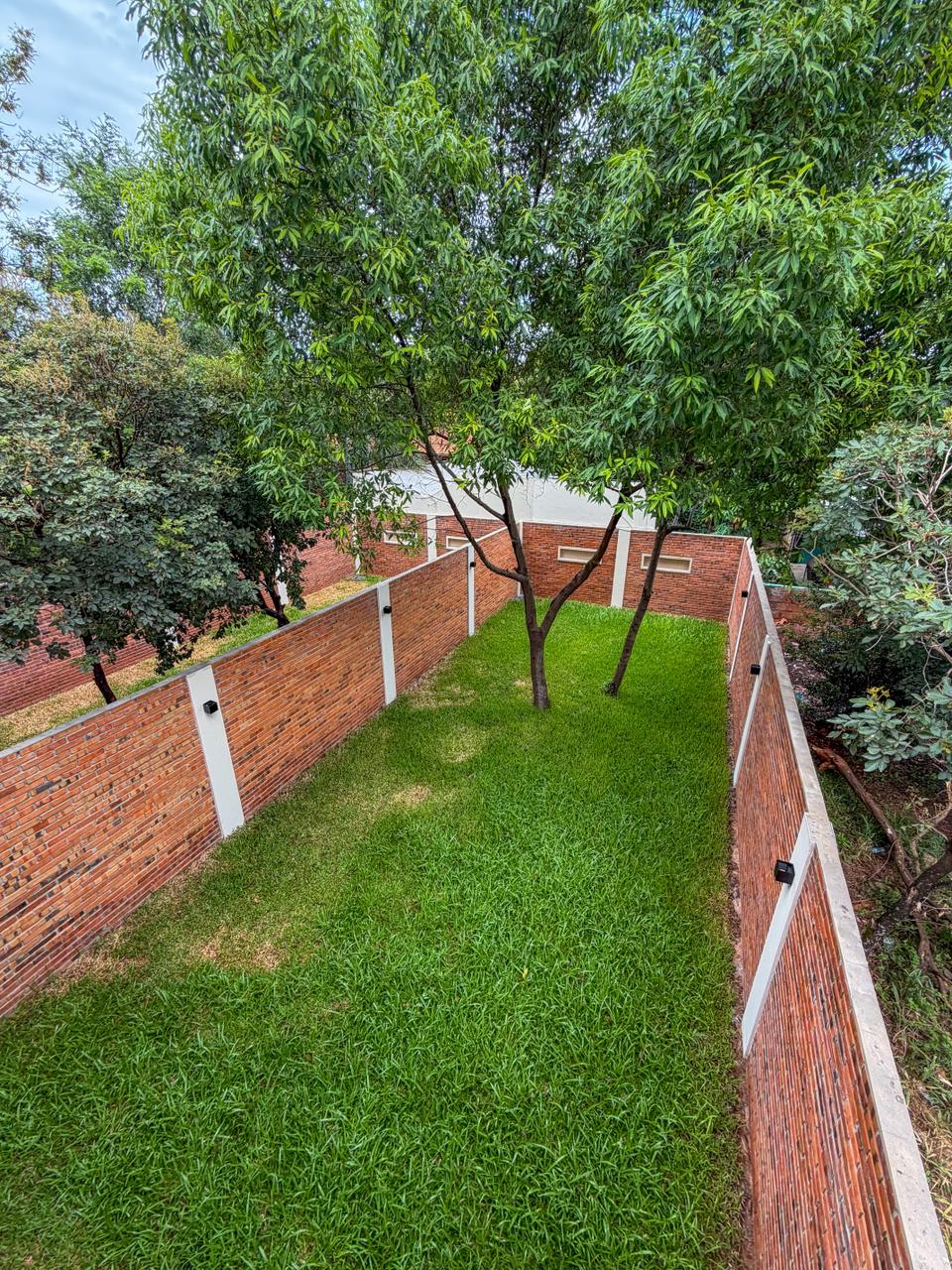 Dúplex en venta en Loma Merlo