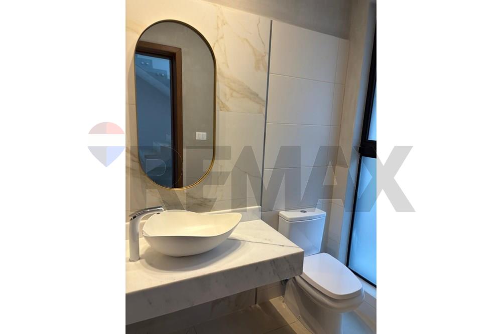 Casa en venta en Luque