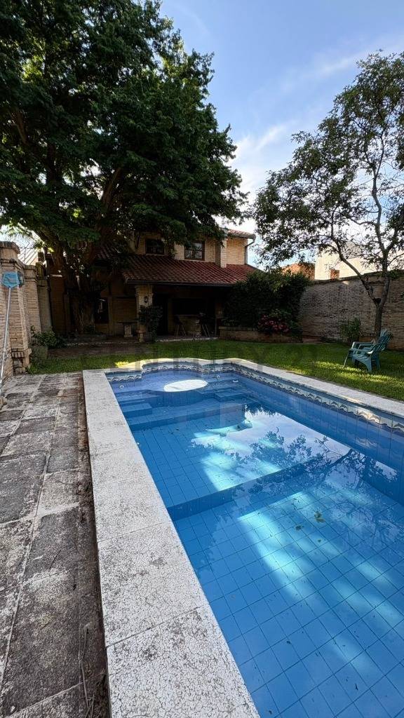Casa en venta en Luque
