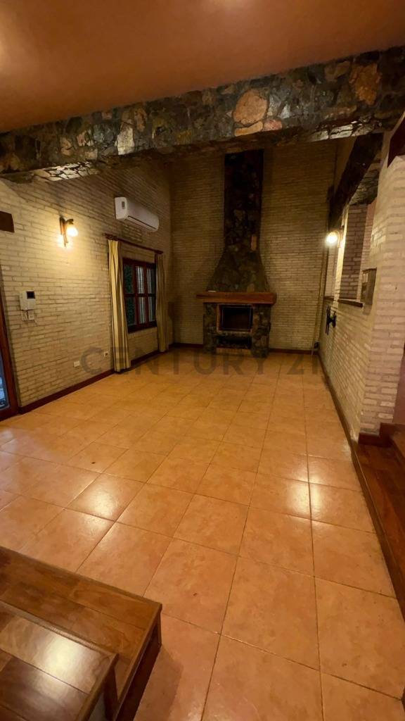 Casa en venta en Luque
