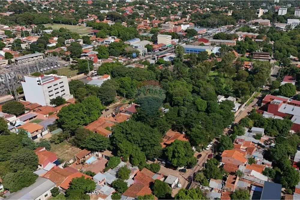 Terreno en venta en Lambare