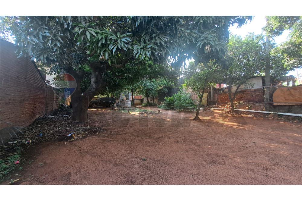 Terreno en venta en Lambare