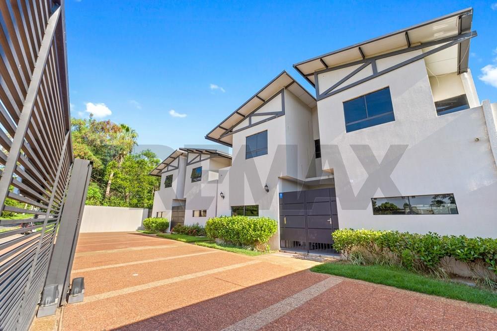 Dúplex en venta en Loma Merlo