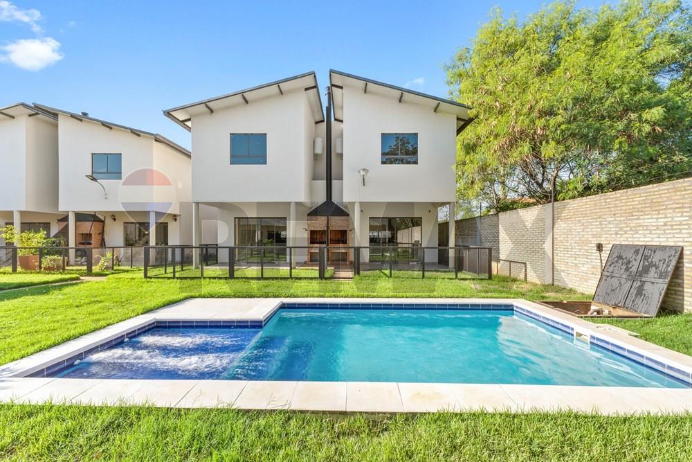Dúplex en venta en Loma Merlo